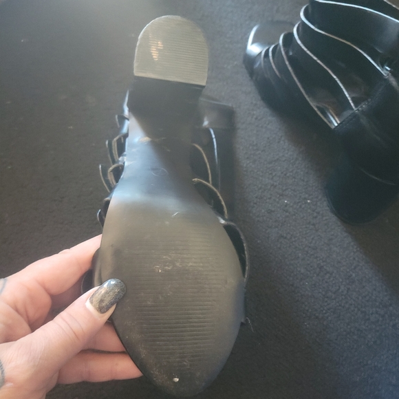 Milwaukee heels - Picture 3 of 3